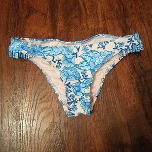 XS cheeky bikini bottom
